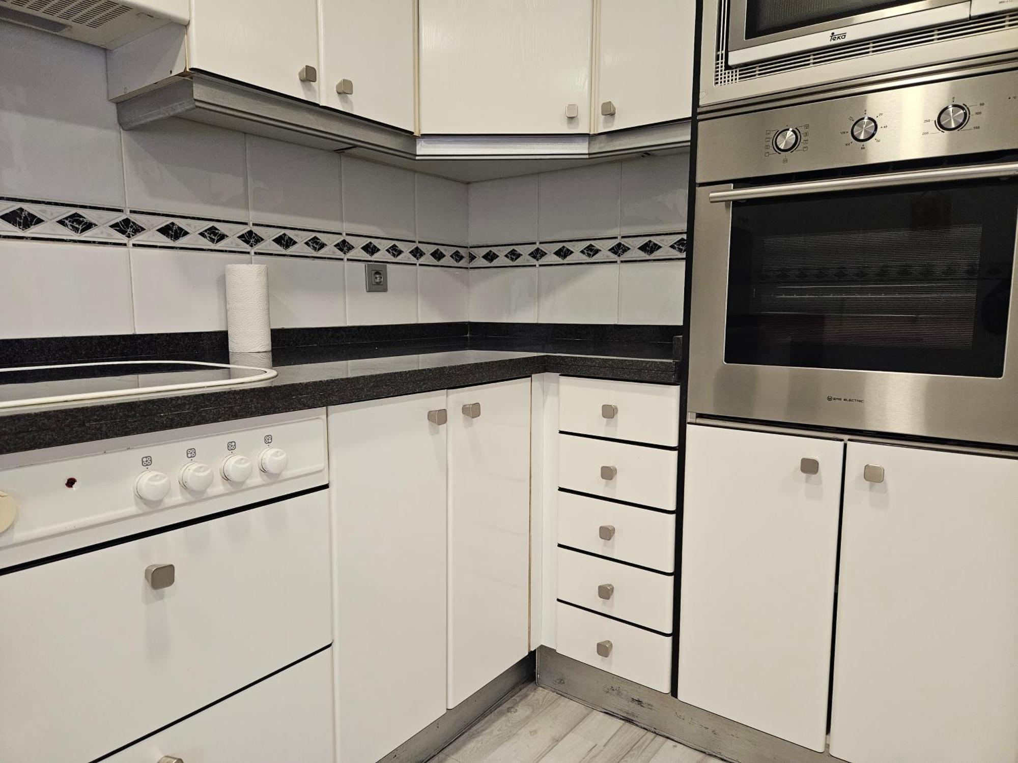 127A Apartamento 3 Habitaciones Cerca De La Playa Χιχόν Εξωτερικό φωτογραφία