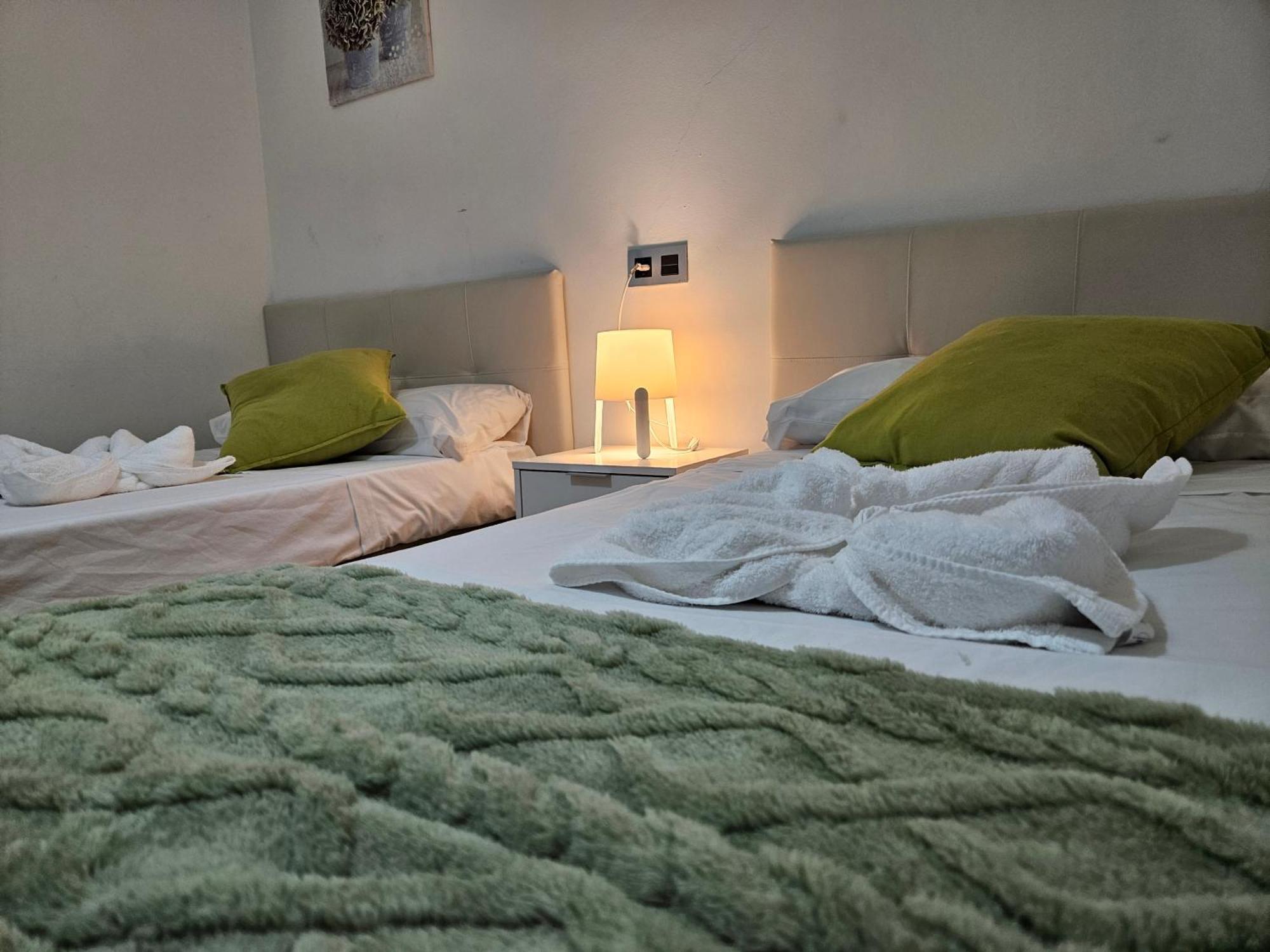127A Apartamento 3 Habitaciones Cerca De La Playa Χιχόν Εξωτερικό φωτογραφία